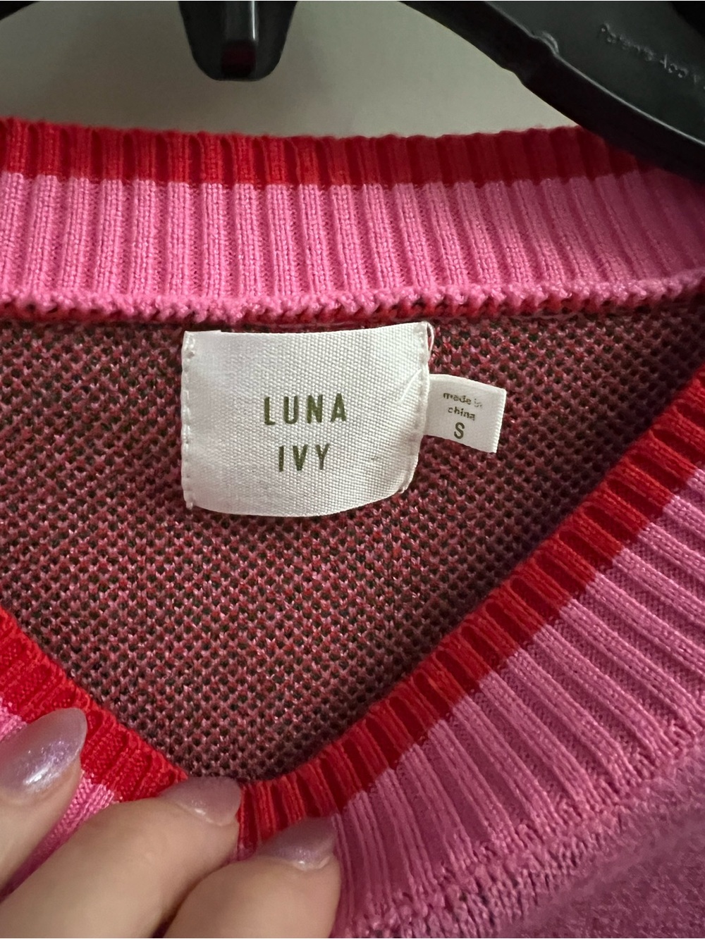 NWOT Luna Ivy Strawberry Sweater - Picture 4 of 6